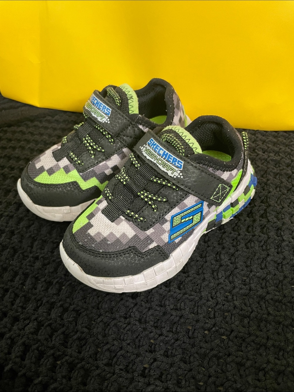 Skechers Kids Mega-Craft Black & Green Pixel Sneakers - Picture 7 of 7